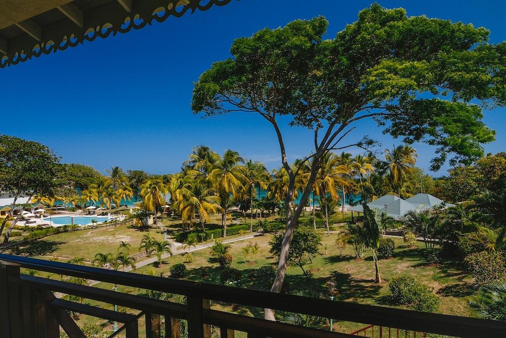 Bequia Beach Port Elizabeth ภายนอก รูปภาพ